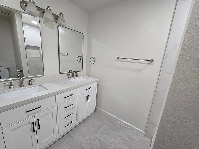 801 Capehart Ct — Photo 16