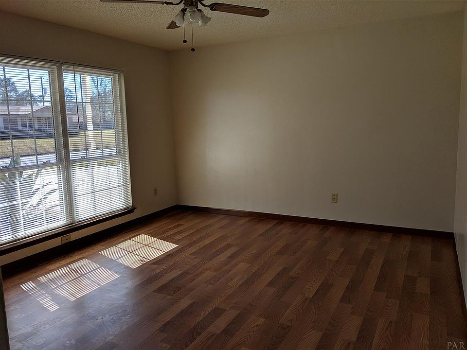 2nd image of 7906 Atlas St