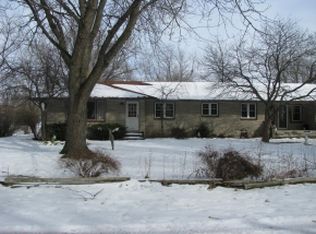 302 S Wall St, Teutopolis, IL 62467