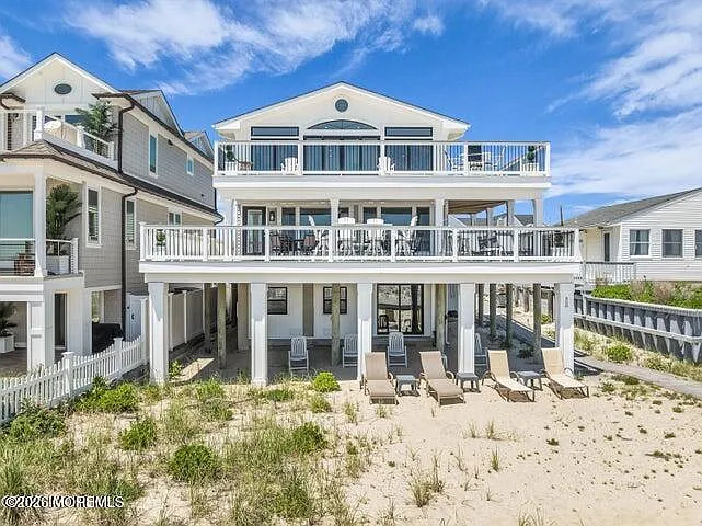2102 Oceanfront #LOWER