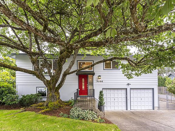 2nd image of 5066 SE Casa Del Rey Dr