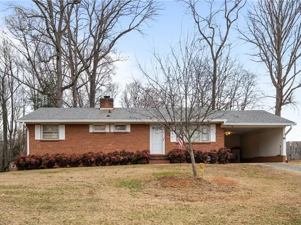 191 Thacker Rd, Rural Hall, NC 27045