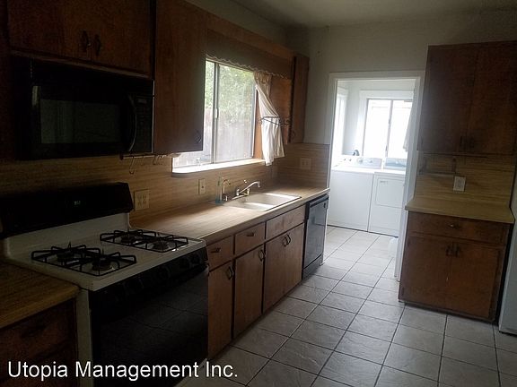 5th image of 1726 N El Molino Ave