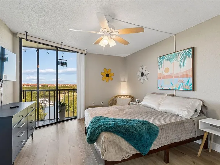 900 Cove Cay Dr #5F — Photo 28
