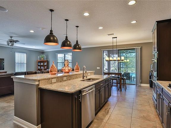 5th image of 11725 Gilmerton Dr
