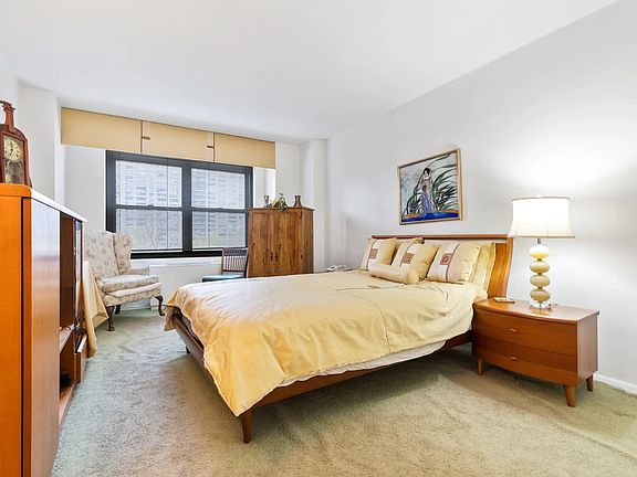 2nd image of 160 W End Ave APT 4K