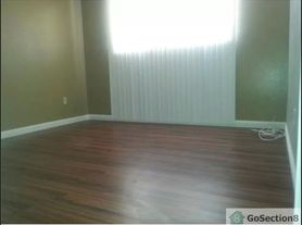1210 Rosalia Ave, Hemet, CA