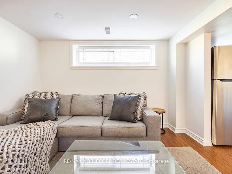 4230 Bloor St W #BASEMENT — Photo 3