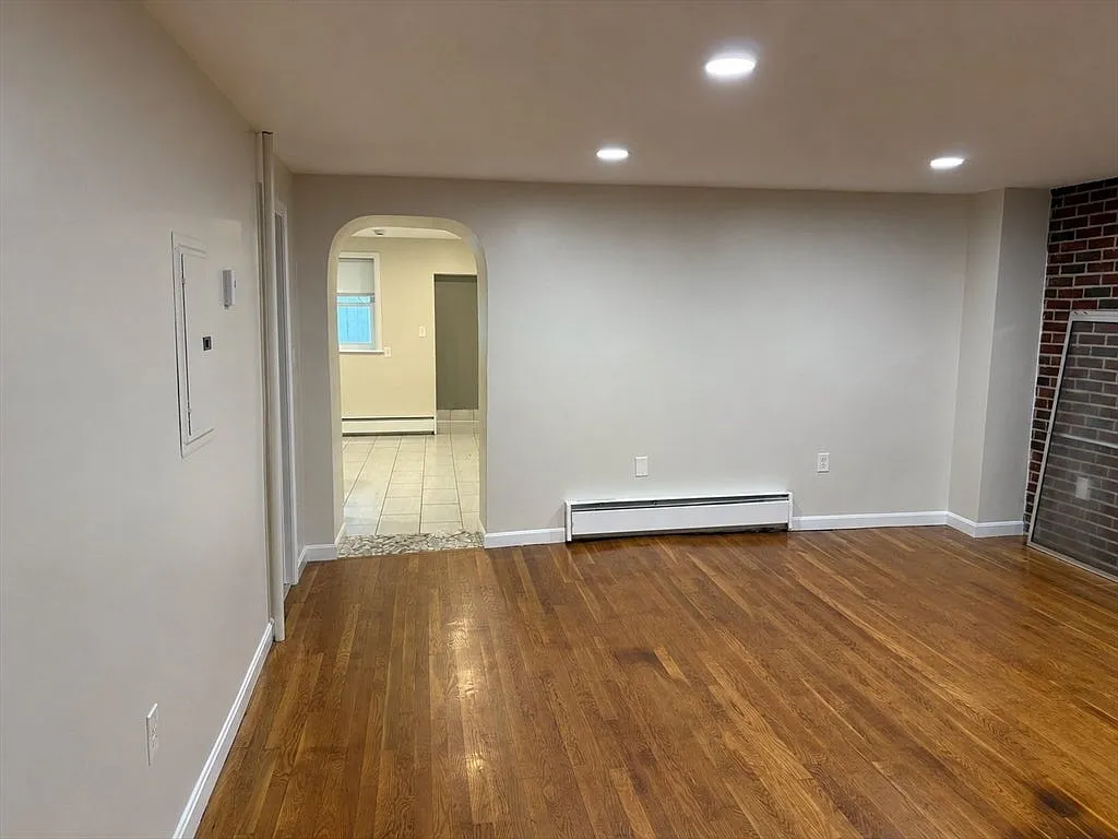 1 bed, 800 sqft, $2,900 — Photo 3