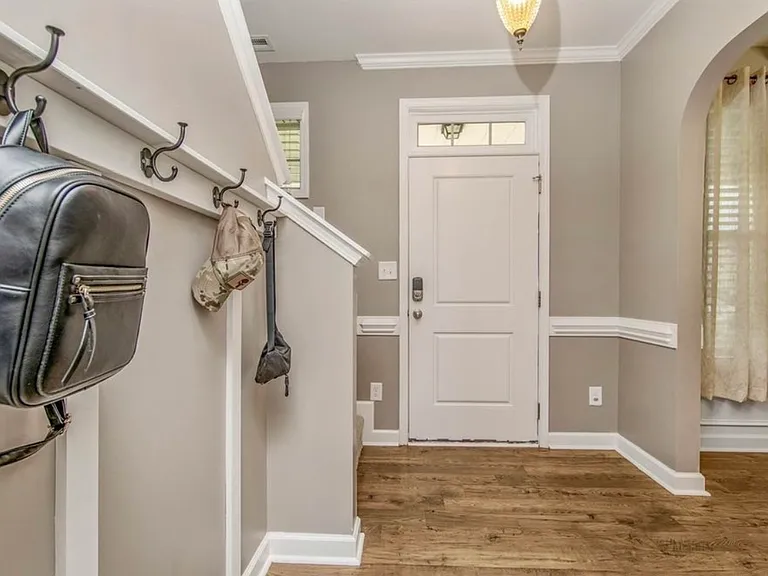 2209 Courtland Dr — Photo 18