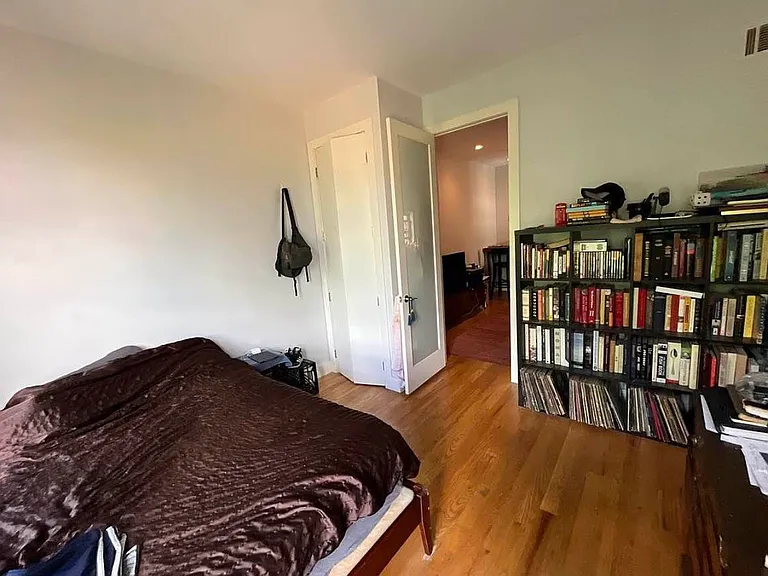170 Harman St #1B — Photo 8