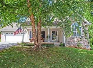 210 Colonel Holcombe Pl, Candler, NC 28715