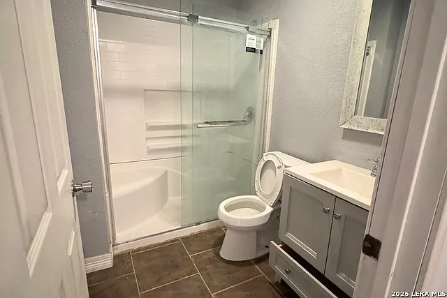 6630 Swiss Oaks — Photo 17