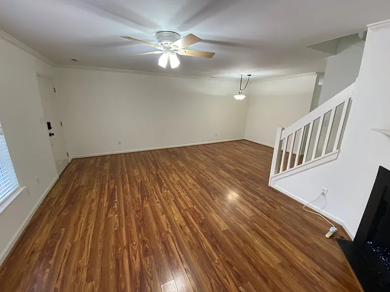 3763 Winborne Ln — Photo 4