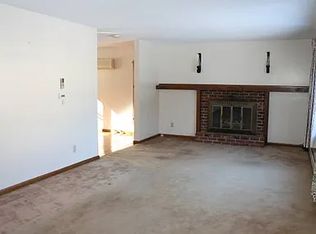 18 Nightingale Rd, Nashua, NH 03062