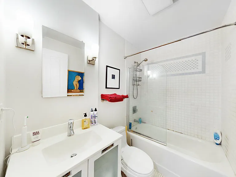 144 Commonwealth Ave #5 — Photo 8