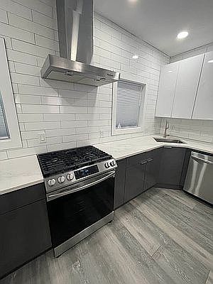 1st image of 2847 W 36th St #2