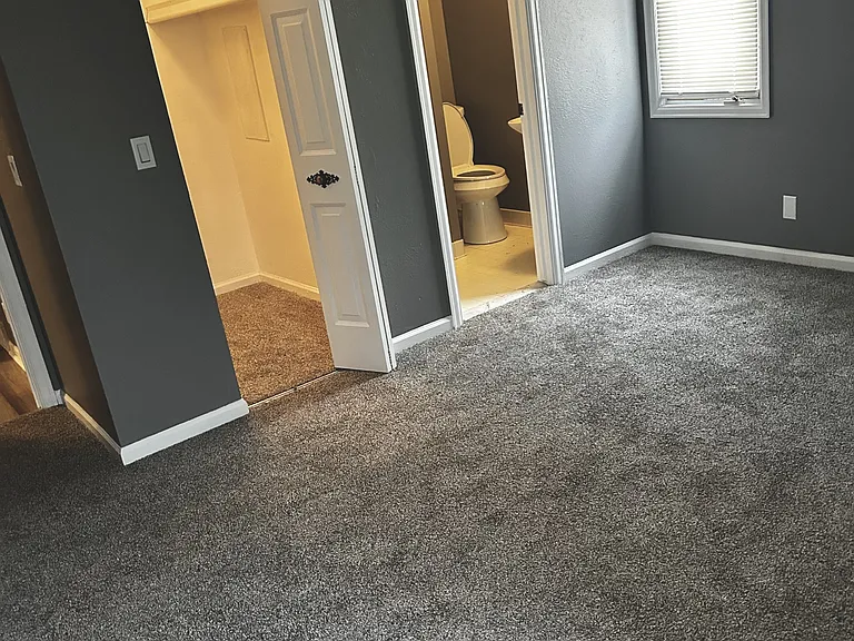 5560 Cresthaven Ln #B — Photo 20