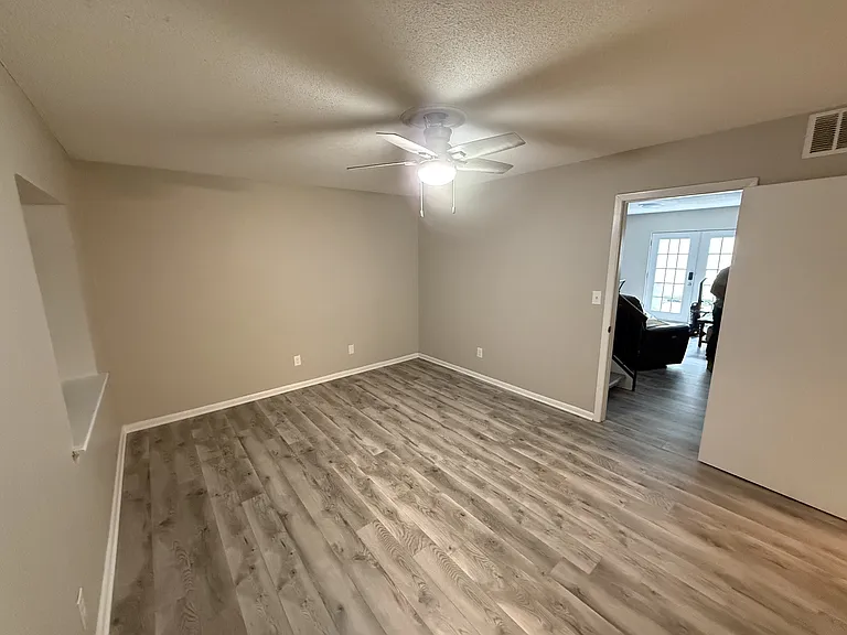 7325 Cardigan Cir — Photo 9