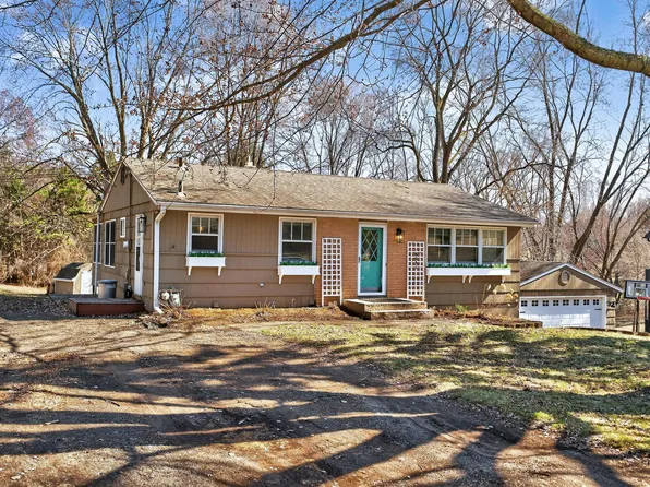 9091 W Staring Ln, Eden Prairie, MN 55347