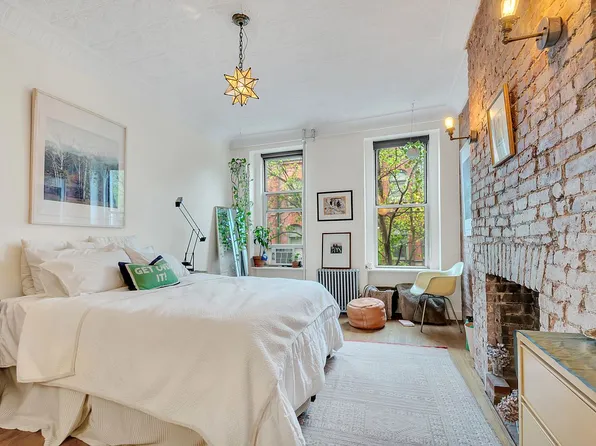 625 E 6th St APT 3, Manhattan, NY 10009