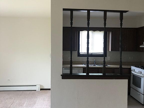 5th image of 8614 Lexington Cir #2E