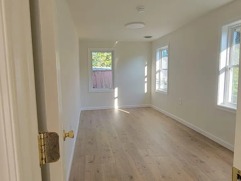 407 Bowers St — Photo 16