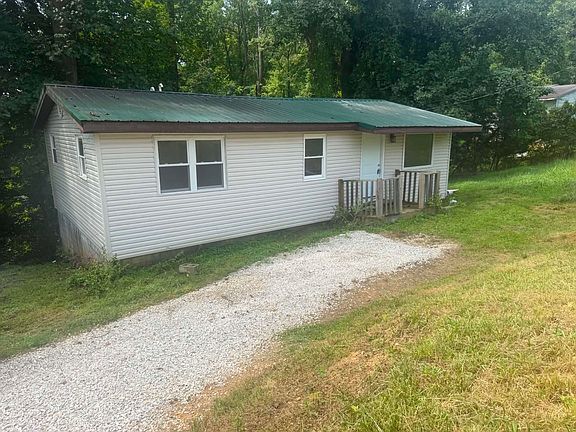 2nd image of 521 Morrow Rd