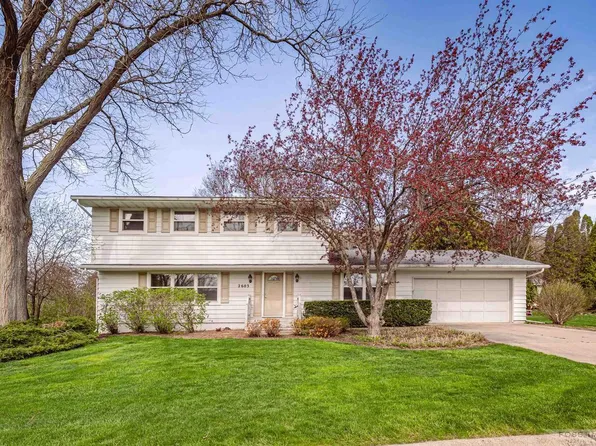 2603 South Elmwood Circle W, Cross Plains, WI 53528