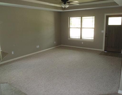 4th image of 2663 Barcelona Ave