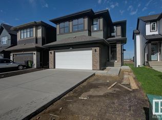 4308 Hawthorn Lndg SW, Edmonton, AB T6X2Y9