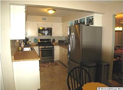 4th image of 141 Clubhouse Dr