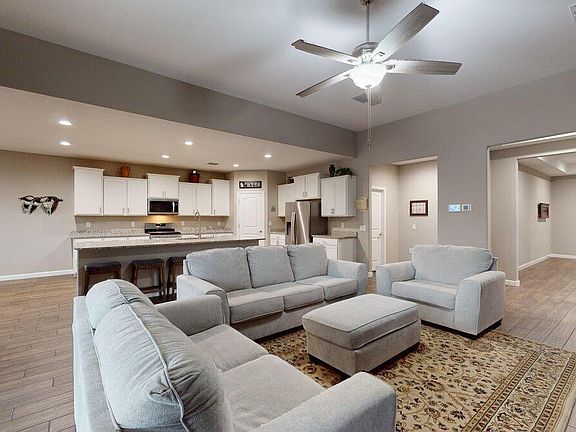 5th image of 30862 W PINCHOT Court