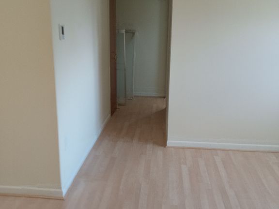 2nd image of 28 Thompson Rd #6E