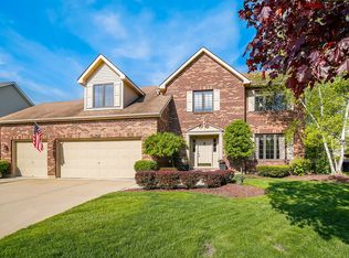 4930 Castaway Ln, Hoffman Estates, IL 60010