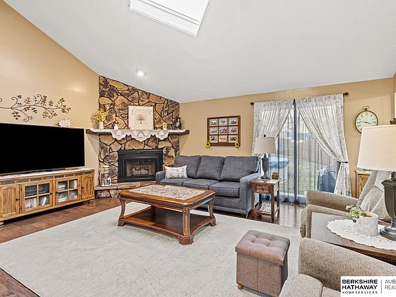 5th image of 2802 Ponderosa Dr