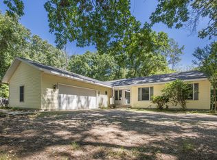 6951-19 Mile Rd NE, Cedar Springs, MI 49319