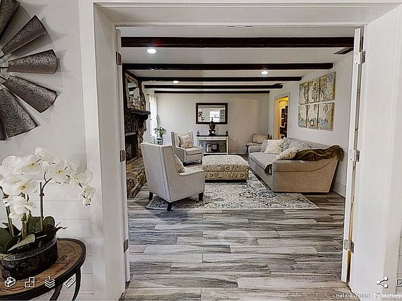 4th image of 13922 Lake Magdalene Blvd