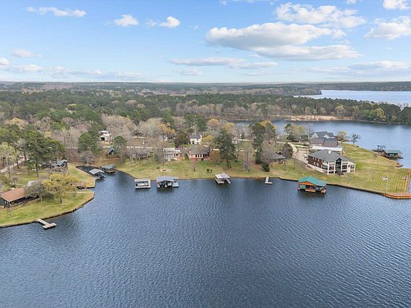 2nd image of 341 Lake View Dr