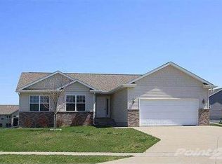 1320 Remington Ct, North Liberty, IA 52317
