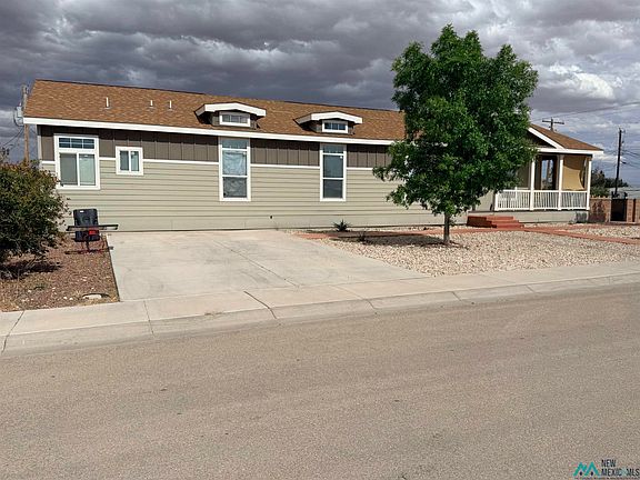 2nd image of 4216 Balsa St