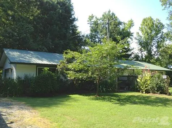 366 Loch Lomond Dr, Farmerville, LA 71241