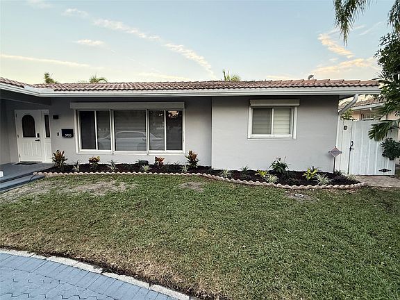 3rd image of 5950 NE 28th Avenue