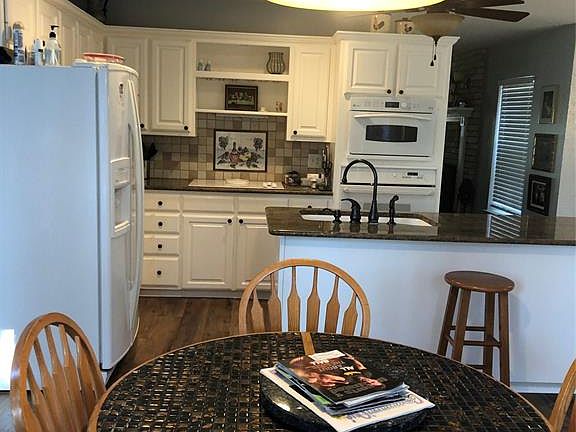 4th image of 314 Comanche Dr