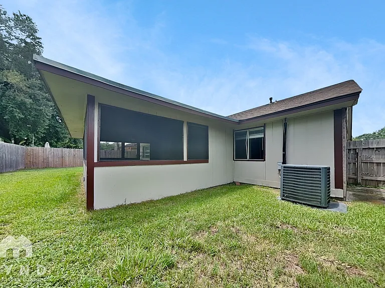 3218 Sedgeborough Cir — Photo 23