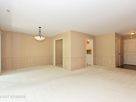 3rd image of 301 Lake Hinsdale Dr APT 304
