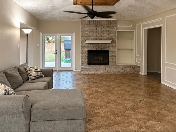 3 bed, 1485 sqft, $2,500 — Photo 3