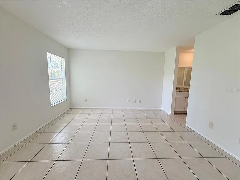 10122 Mason Dixon Cir — Photo 15