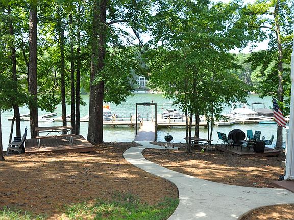 4th image of 197 Sunset Point Dr #422