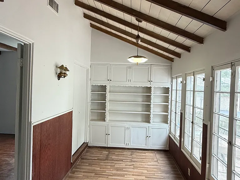 5556 El Monte Ave — Photo 4